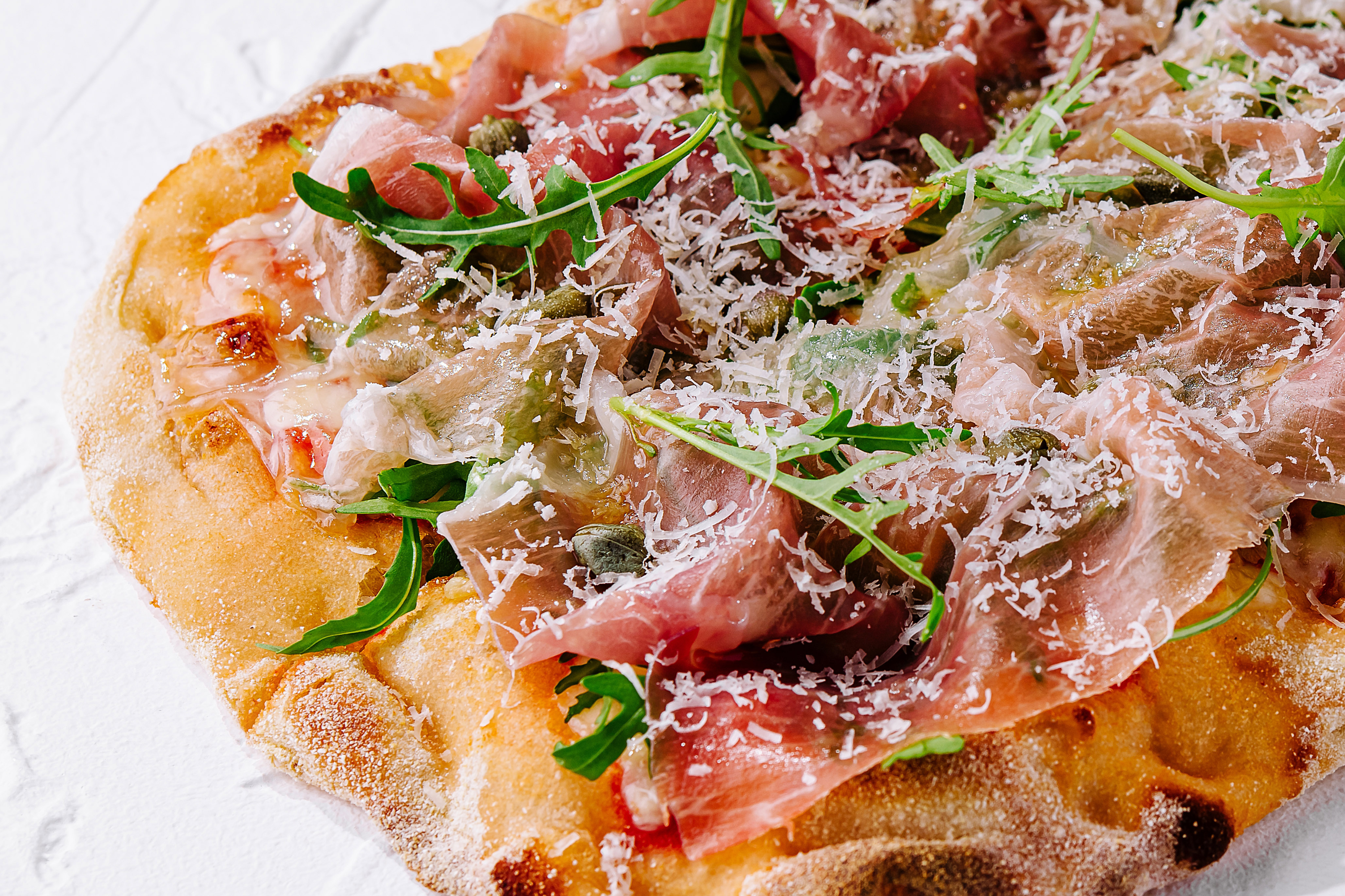 Pizza vs. Pinsa: What’s the Difference? (And Why Your Stomach Will Thank You)